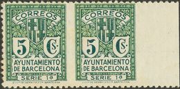 *9spha. 1932. 5 Cts Verde Y Verde Claro, Pareja. Variedad SIN DENTAR ENTRE LOS SELLOS Y EL MARGEN DERECHO. MAGNIFICA. Ed - Other & Unclassified