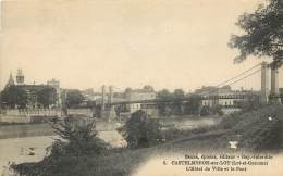 CASTELMORON SUR LOT - L'Hôtel De Ville Et Le Pont - Castelmoron