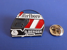 Pin's Casque De Coureur Automobile - Formile 1 - G. Berger - Marlboro (JB2) - Automobile - F1