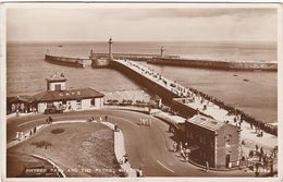 Valentine Real Photo Postcard. Khyber Pass & The Piers Whitby  Yorkshire.c1950 - Whitby