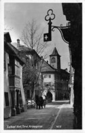 08426 "AUSTRIA - TIROLO - SOLBAD HALL - KRIPPGASSE"  ANIMATA. CARROZZA CON CAVALLO, VERA FOTO.  CART  SPED 1951 - Hall In Tirol