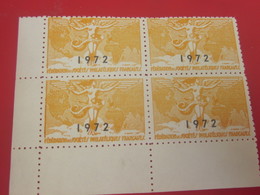 1972  Bloc De 4 Vignettes Neuf Gomme MNH** Fédération Des Sociétés Philatéliques Françaises érinnophilie Voir état Verso - Briefmarkenmessen