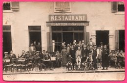 Cp Photo - Restaurant PLANTIER - Salles - Bicyclette - Très Belle Animation - Beau Plan - Animée - Lieu à Identifier - Restaurants