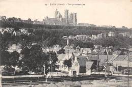 Laon         02        Vue Panoramique       ( Voir Scan) - Laon