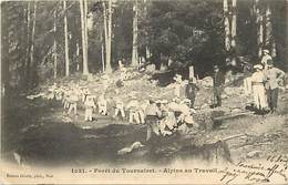 Themes Div-ref X716- Militaires -militaria -regiments -regiment Chasseurs Alpins En Foret Du Tournairet - - Regiments