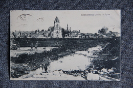 SISSONNE - L'Eglise ( Carte Postale Avec Au Verso 3 Timbres Taxes....) - Sissonne