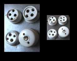 Lot Art Déco D'origine: 3  Prises En Porcelaine Un Interrupteur En Galalithe / Vintage Art Deco Electrical Ceramic Plugs - Lighting & Lampshades
