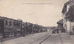 PIBRAC  La Gare Un Jour De Pélerinage  Le Départ - Pibrac