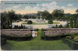18-178- CPA NEW YORK, Entrance To Bronx Park, Voyagée En 1920, écorné Aux Angles - Broadway