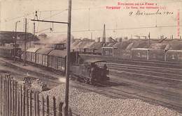 Tergnier     02         Intérieur De La Gare Avec Train        (voir Scan) - Sonstige & Ohne Zuordnung