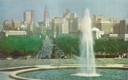 985 "BENJAMIN FRANKLIN PARKWAY - PHILADELPHIA -Pa - TRAFFICO INTENSO DI AUTO  " CARTOLINA POSTALE ORIG.  NON SPED. - Philadelphia