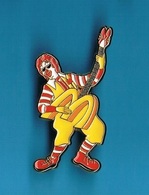 1 PIN'S  // ** RONALD / CLOWN McDONALD'S ** // Tirage 20 . (McDo Limited Edition Of 200 Made In U.S.A.) - McDonald's