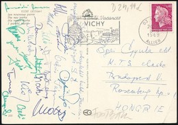1969 Pénzügyőr SE Labdarúgóinak Aláírásai Egy Egri Gyula MTS Elnöknek Vichy-ből Küldött Képeslapon - Altri & Non Classificati