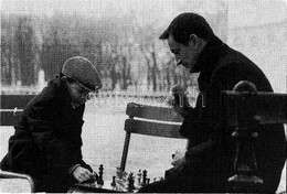 ** * 19 Db Modern Külföldi Szabadtéri Sakk Motívumú Képeslap / 19 Modern European Outdoor Chess Motive Postcards - Unclassified