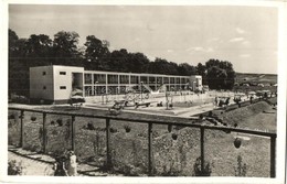 T2 Ungvár, Uzshorod, Uzhorod; Strand, Fürdőzők / Swimming Pool, Bathing People - Non Classés