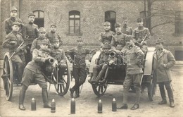 * T2/T3 1917 Budapest, K.u.k. Feldhaubitz Regiment No. 32. önkéntesei / WWI K.u.k. Military, Volunteer Soldiers Group Ph - Unclassified