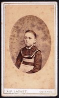 VIEILLE PHOTO CDV - ENFANT AVEC CROIX -- PHOTO LAGAST OSTENDE - Antiche (ante 1900)