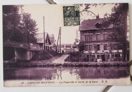 LAROCHE MIGENNES (89) La Passerelle Et Sortie De La Gare - Otros Municipios