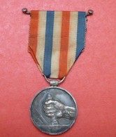 Médaille Des Cheminots - Ch Favre-Bertin - 1942 - Nominative : A. Launay - France