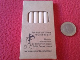 CAJA CON 6 LÁPICES DE COLORES PUBLICIDAD FESTIVAL DEL TÍTERE ECIJA SPAIN CIUDAD SOL TITIRITERO PUPPET PENCILS BOX ESPAÑA - Autres & Non Classés