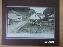 Sombacour - Rue Principale Et Calvaire - Retirage Photographique 24 X16 Cm - Lieux