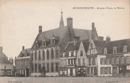 59 - HONDSCHOOTE - Grande Place, La Mairie - Hondshoote