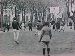 Cpa PARIS , ECOLE POLYTECHNIQUE , Animée UNE PARTIE De BASKET-BALL , élèves Militaires , Sport ,DUPRAT EDITEUR - Basketball