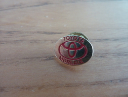 Pin's "TOYOTA - MORLAIX (29)" (ARTAKYS) - Toyota