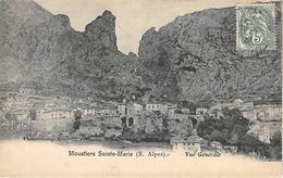 Moustiers Sainte Marie      04     Vue Générale        (voir Scan) - Sonstige & Ohne Zuordnung