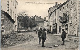 43 - RETOURNAC -- La Rue De La Gare - Retournac