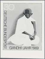 Thematik: Persönlichkeiten - Gandhi / Personalities - Gandhi: 1969 GANDHI: Four Different Photograph - Mahatma Gandhi