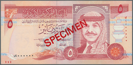 Jordan / Jordanien: 5 Dinars ND Specimen P. 25s With One Light Dint In Paper, Condition: AUNC. - Jordanie