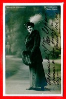 SPETACLE - ARTISTE -- AUTOGRAPHE -- Mme GERARD - Künstler