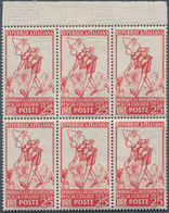 Italien: 1954, 25l. Red "Carlo Collodi/Pinocchio" Showing Variety "White Background", Marginal Block - Ungebraucht