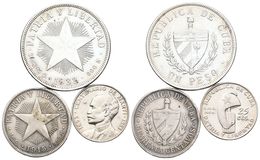 CUBA. Lote Compuesto Por 3 Monedas. 25 Centavos 1953. Km#27, 40 Centavos 1915. Km#14.3 Y 1 Peso 1932. Km#15.2. Ar. MBC-/ - Other & Unclassified