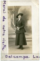 - Carte Photo - Jeune Femme, Andrée, 24 Ans En 1914, Charmante, Joli Chapeau, TBE, Scans. - Anonieme Personen