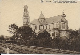 Ninove. Parochiale Kerk Met Monumentalen Gevel - Ninove