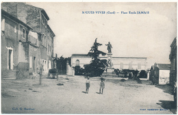 AIGUES VIVES - Place Emile Jamais - Aigues-Vives