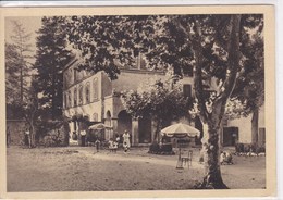 83 NANS Les PINS Chateauneuf Hôtel , Terrasse Avec Parassol - Nans-les-Pins