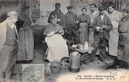 Paris.    75       Halles Centrales.  La Marchande De Soupe        (voir Scan) - Lotes Y Colecciones