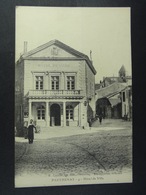 Parthenay Hôtel De Ville - Parthenay