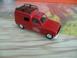 Véhicule De Pompier - Renault 4 Fourgonnette  - 1/43 - SOLIDO FRANCE - - Pompieri