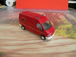 Véhicule De Pompier - Renault Master 1999 Sauvetage Nautique - 1/50 - SOLIDO FRANCE - N°121 - Pompiers