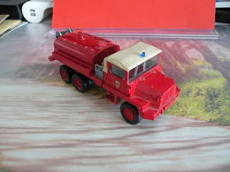 Véhicule De Pompier - Berliet GBC KT - 1/50 - SOLIDO FRANCE - N°37 - Pompiers