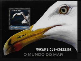 MOZAMBIQUE  BF 146  * *  ( Cote 18e )  Oiseaux Albatros - Albatros