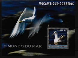 MOZAMBIQUE  BF 132  * *  ( Cote 18e )  Oiseaux Albatros - Albatros