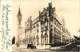 T2 1931 Veszprém, Angolkisasszonyok Sancta Maria Nevelőintézete, Automobile. Vitéz Mészáros István Photo - Ohne Zuordnung