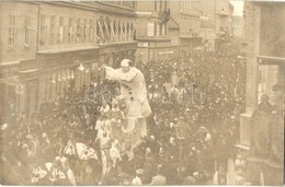 T2 1906 Zagreb, Zágráb, Agram; Húshagyókeddi Látkép A Mesterkélt Fehérbe öltöztetett Karnevállal, Englezki Magazin, Neum - Non Classés
