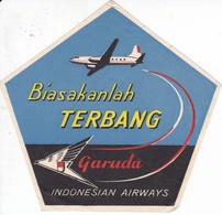 ANTIGUA ETIQUETA DE LA COMPAÑIA AEREA GARUDA INDONESIAN AIRWAYS (AVION-PLANE) - Aufklebschilder Und Gepäckbeschriftung