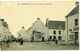 44 - HERBIGNAC - Place Du Marché. - Herbignac